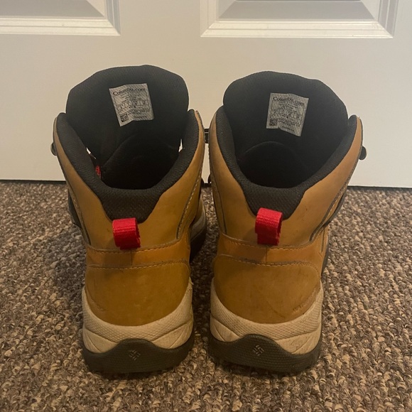 Columbia Hiking Boots - Picture 4 of 4